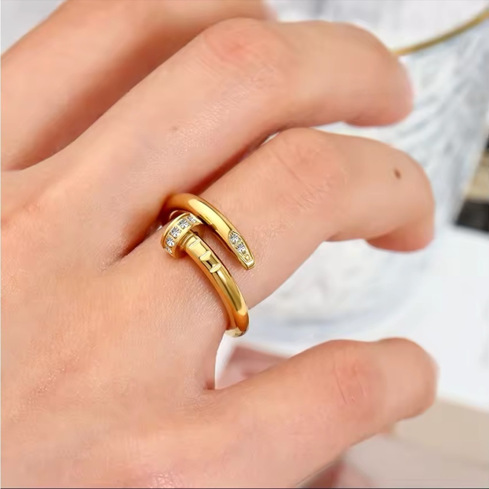 NEW GOLD NAIL ZIRCONIA BAND RING
